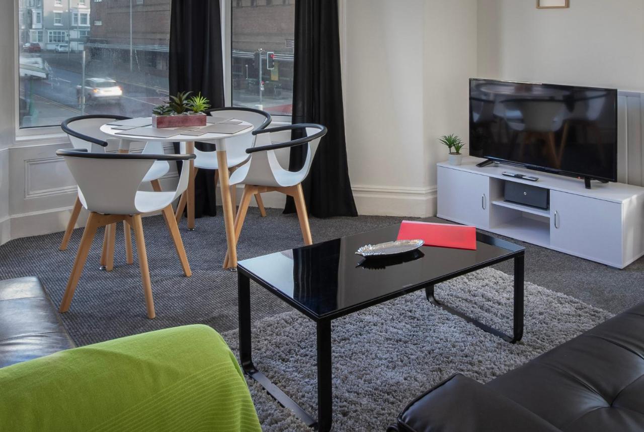 02 Springfield - Sleeps 6 Daire Blackpool Dış mekan fotoğraf